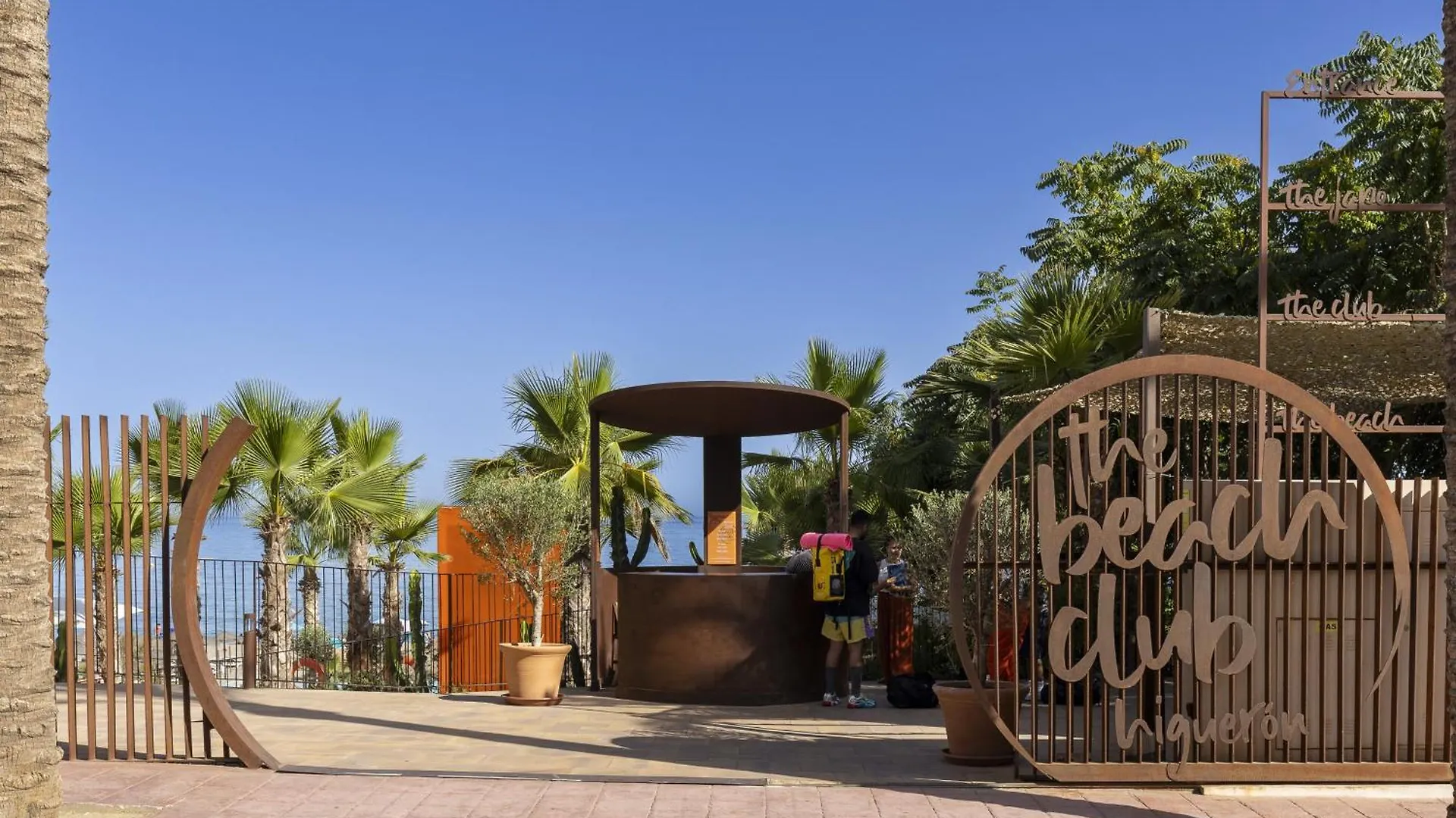 Elegant Luxury Suite With Terrace In Higueron Fuengirola