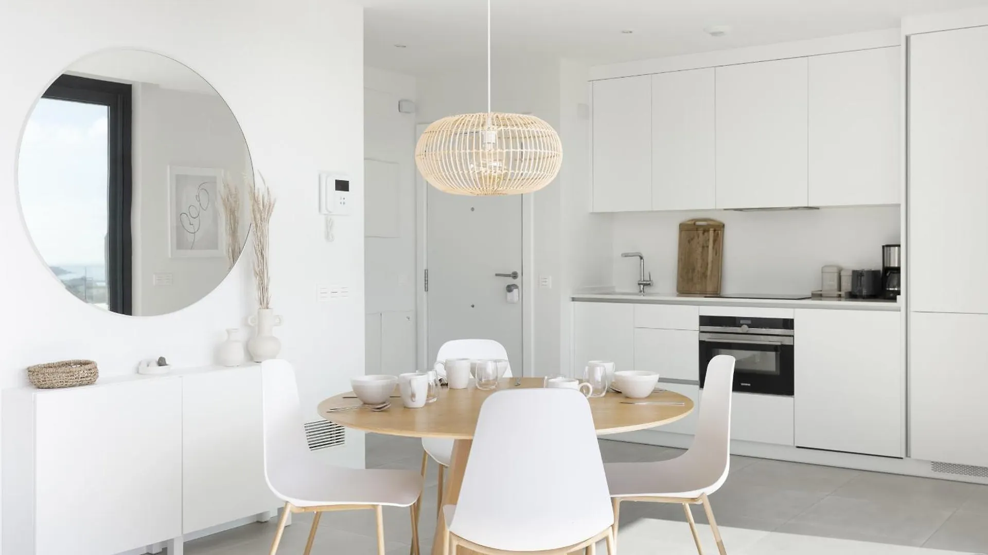 Elegant Luxury Suite With Terrace In Higueron Fuengirola