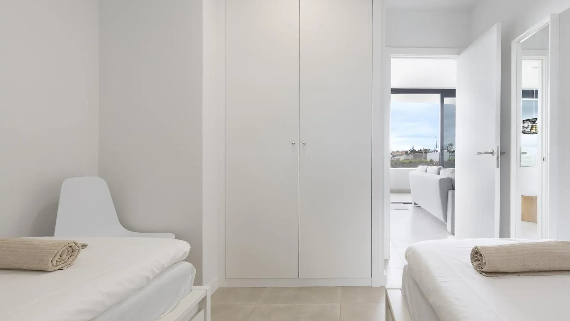 Elegant Luxury Suite With Terrace In Higueron Fuengirola