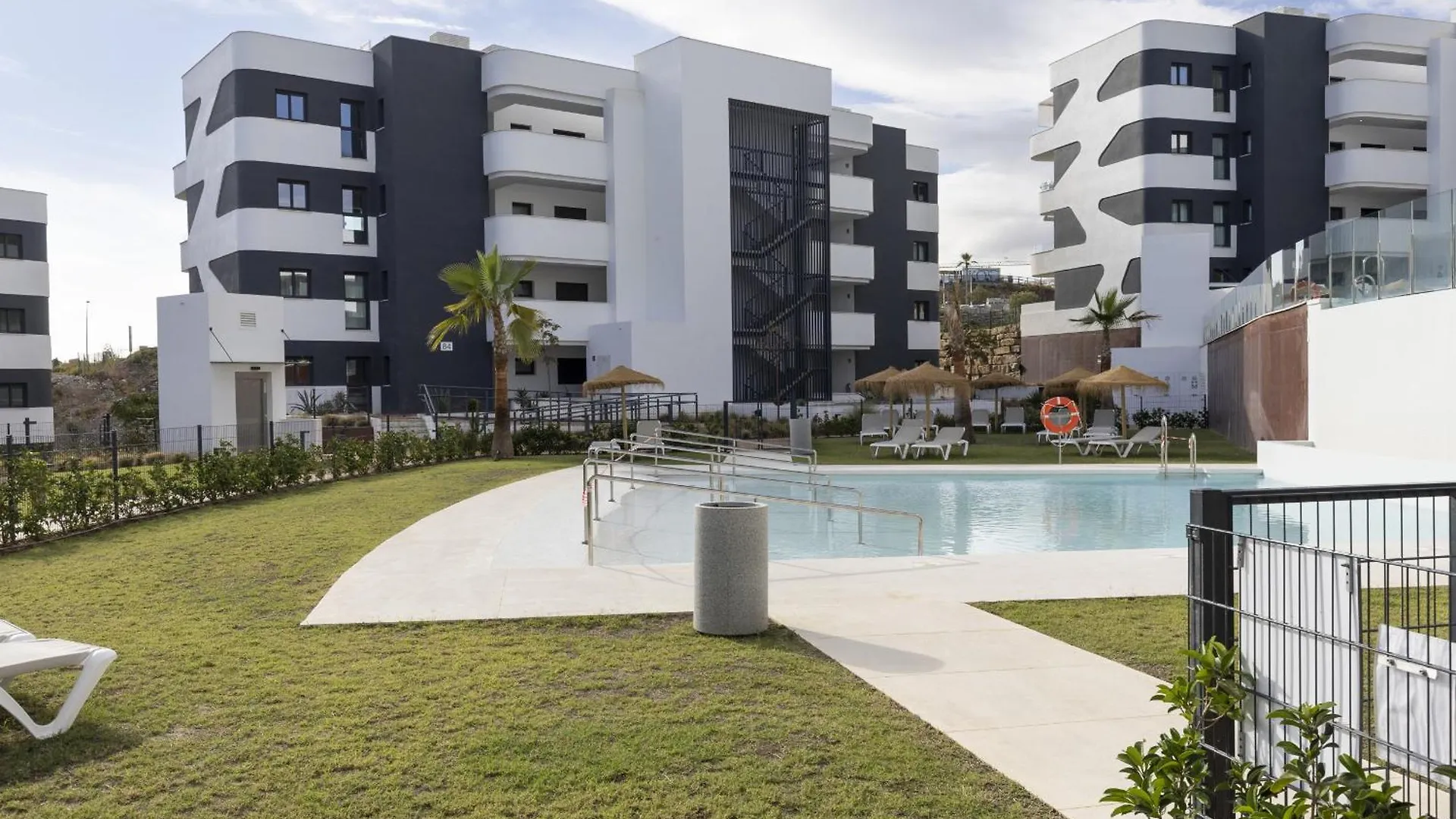 Elegant Luxury Suite With Terrace In Higueron Fuengirola 0*,
